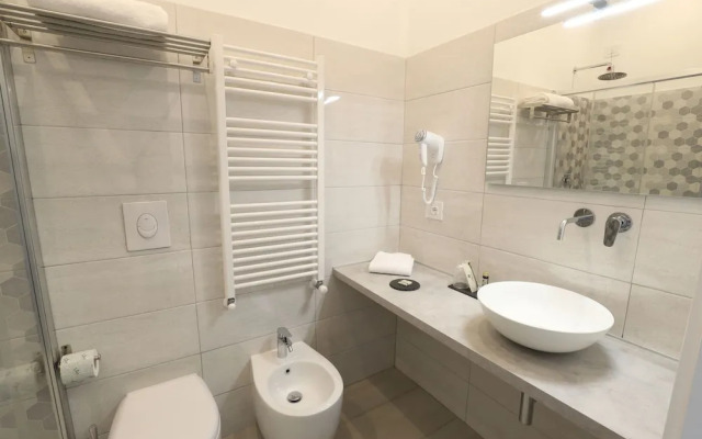 Cadorna Luxury Hotel