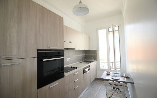 Nice Booking-Medecin Notre Dame Lumineux
