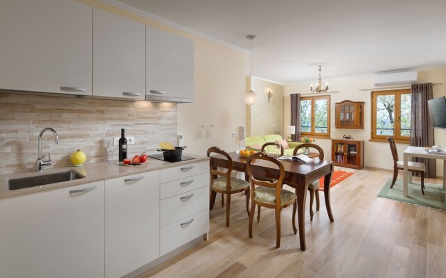 Valdibora Seaview Residence