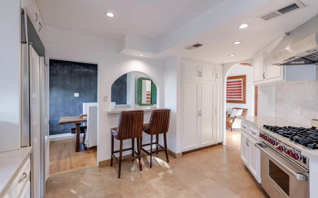 Views of the Hills From Fredonia Drive