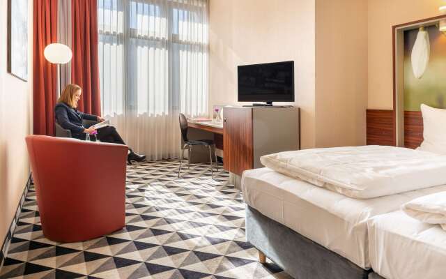 Premier Inn Köln City Mediapark