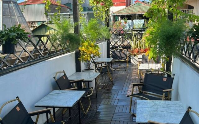 Lanha Hotel-Homestay