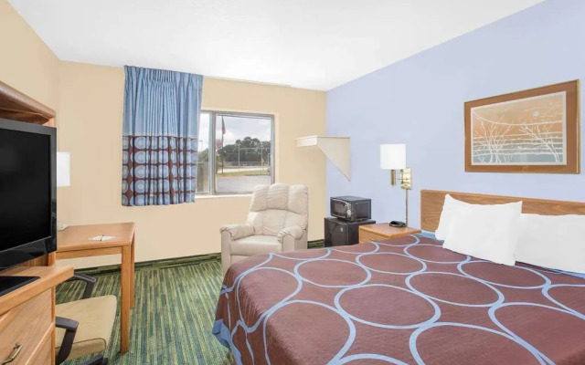 Super 8 Waterloo