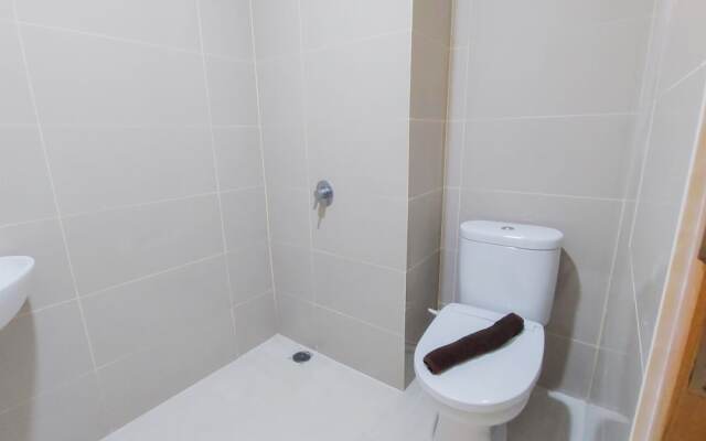 Cozy Stay And Good Deal Studio Apartment B Residence