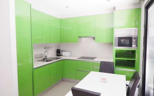 Ridaura Apartments with pool