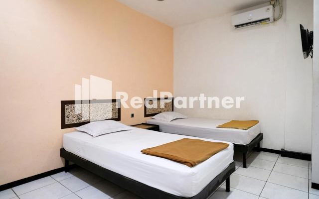 Sparkling Hotel RedPartner