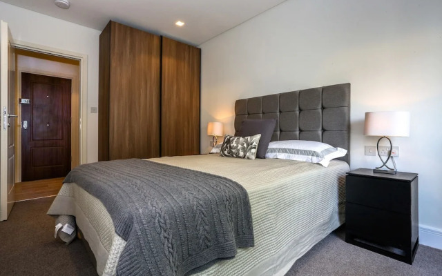 London Villa - 20 Princes Square