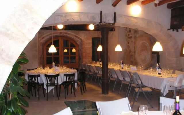 Cal Maginet Hotel