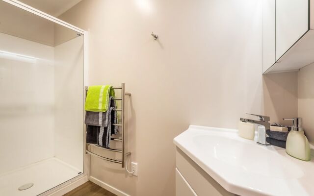 Central Manukau Hideaway