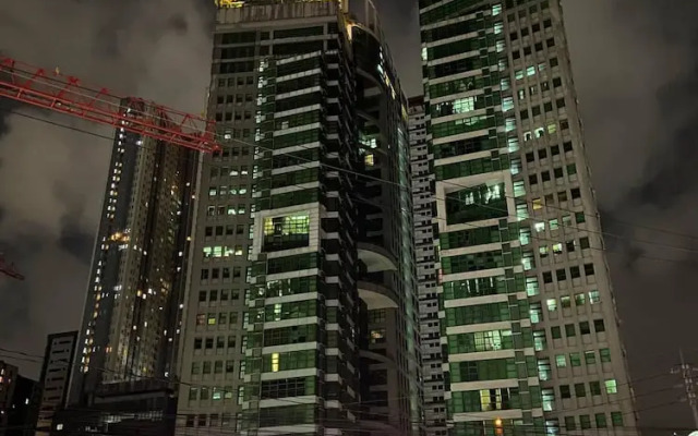 The Cabin 360 at Symphony Towers