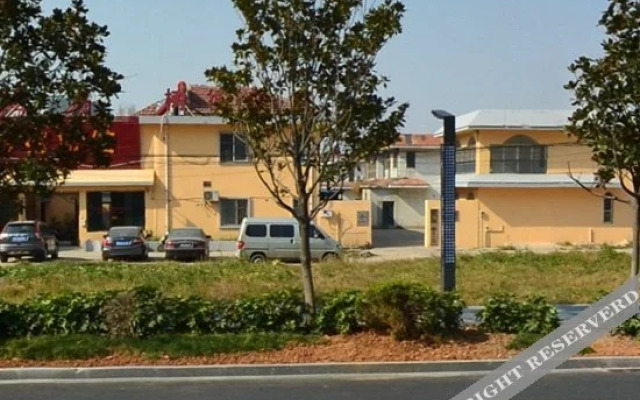 Shude Hostel