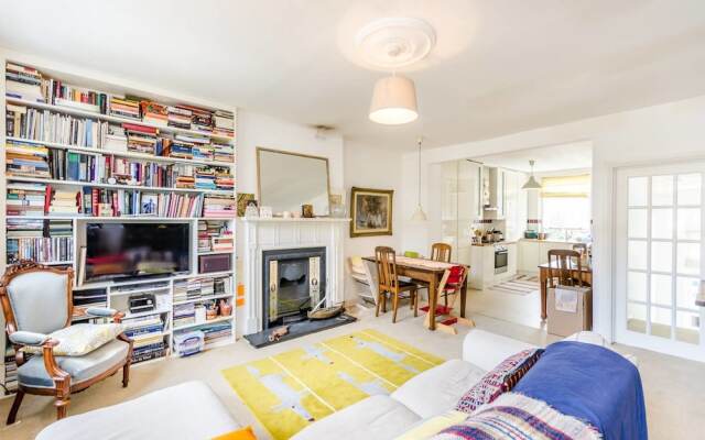 Modern 2 Bedroom Flat in Clerkenwell