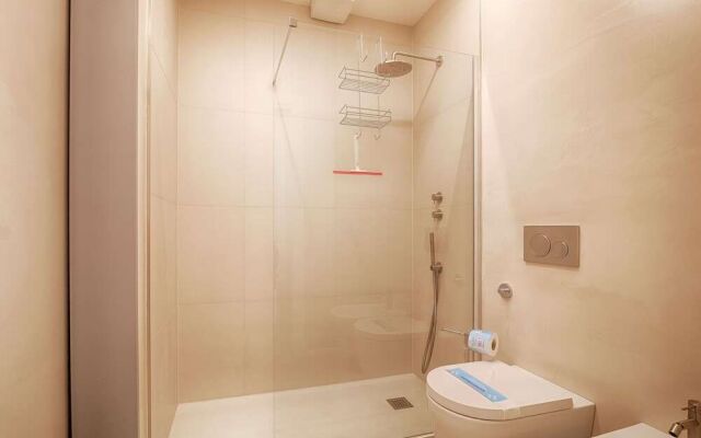 Regina Luxury Apartment