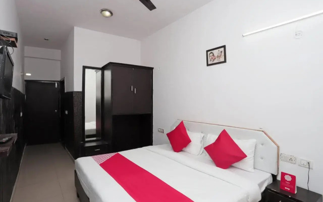 Oyo Flagship 40300 Hotel Kusum Palace