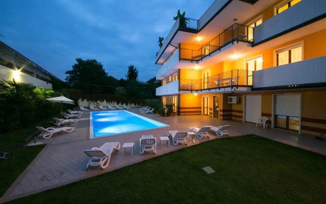 Residence Garda Palace