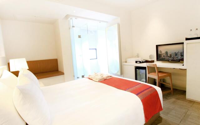 I Galleria Sukhumvit 13 (formerly D Varee Diva Hiptique)