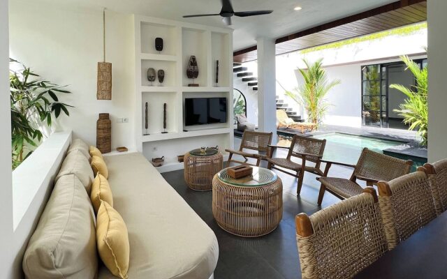 Casa Carolina Bali - Great 3 Bdr - Tumbak Bayuh Canggu