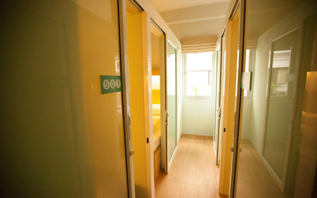 Micro Hostel