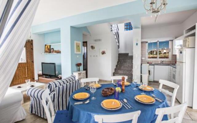 Sunny Coast Villa