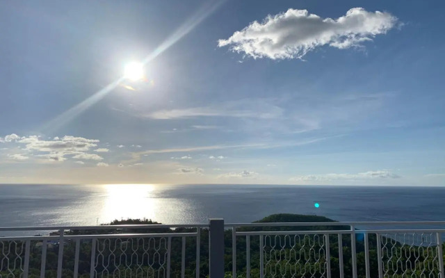 Paradis Au Soleil, Vue Panoramique Sur Mer