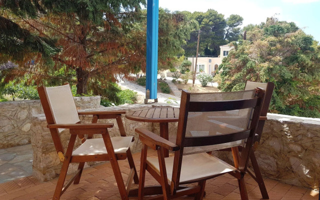Pantonia Apartments