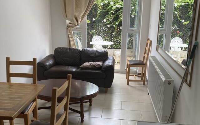 2 En-suite Bedrooms Flat in Kidlington ,oxford