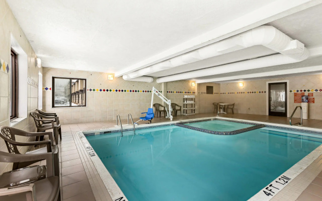 Quality Inn Traverse City