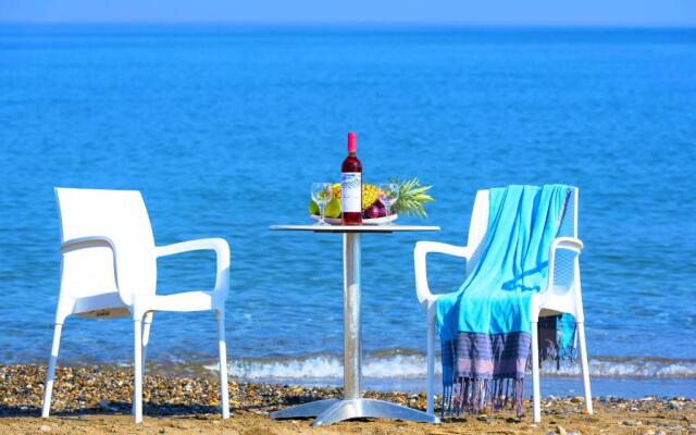 Beachfront Suite