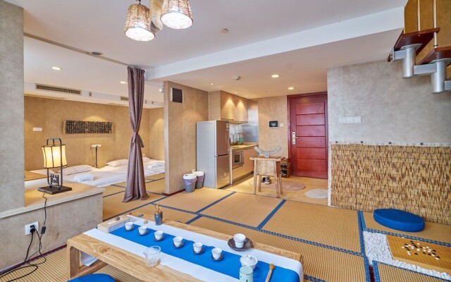 Summer Flower Apartment