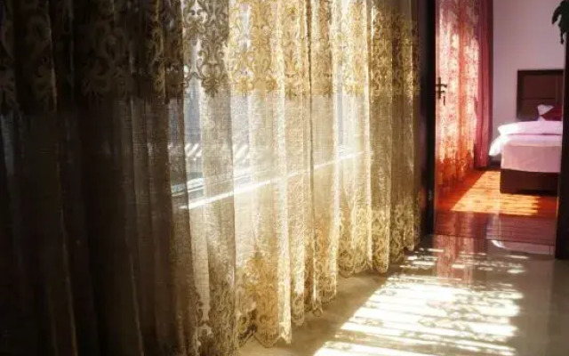 Dali There Is An Inn