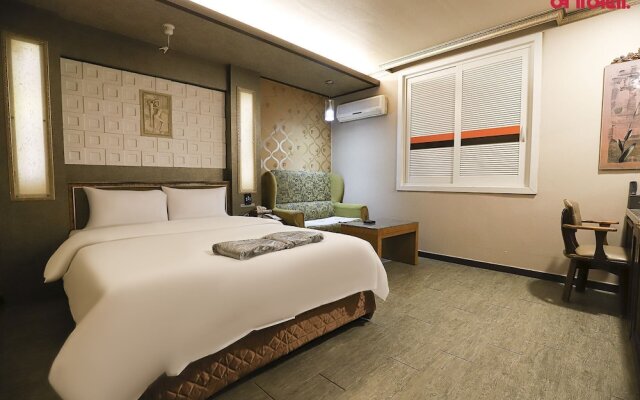 Tiffany Self Check-in Hotel