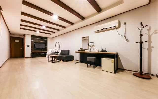 Daejeon Dunsan Hotel Wisley & Bourbon