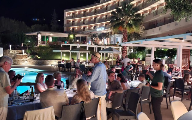 Marmari Bay Hotel