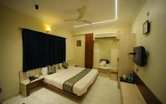 The Sky Comfort Hotel Shri Vithalesh