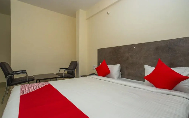 OYO 19524 Maruthi Home Stays 2