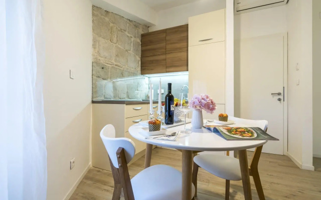 Studio Apartments Petar in old part of town