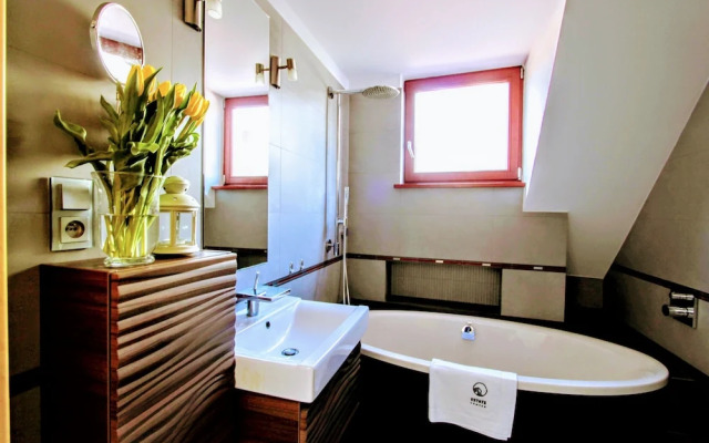 Estate Center Rooms Mokra