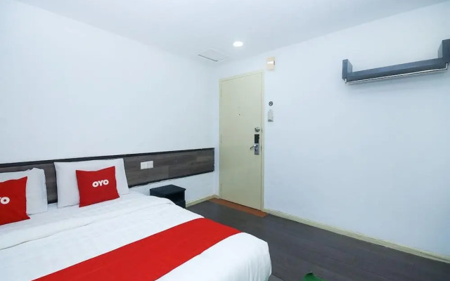 River Inn by OYO Rooms