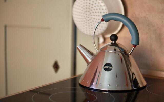 Ferienwohnung 60er Jahre Design Apartment - 65qm Fewo Im Zittauer Gebirge - Familienfreundliche Unterkunft Am Bergfuß Zum Topfer