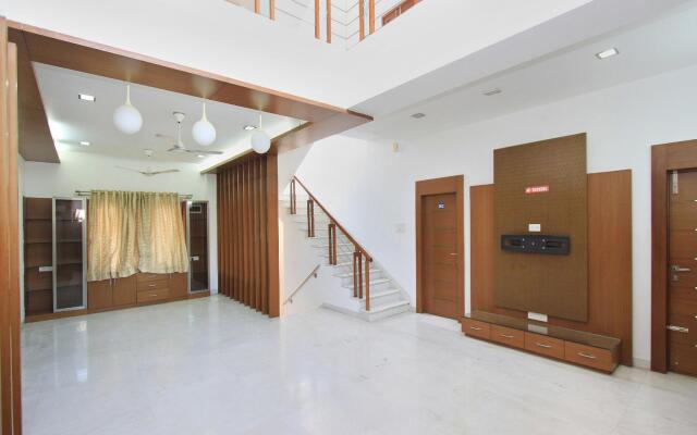 Capital O 11590 Red Carpet Residence