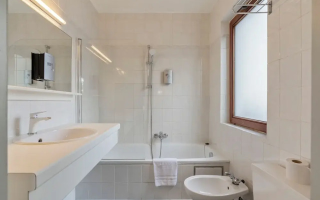 Room in Apartment - Sleep & Go Brussels South - Comfort Studio - Twin