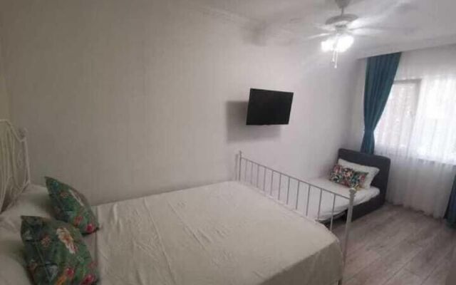 Holifera Hotel