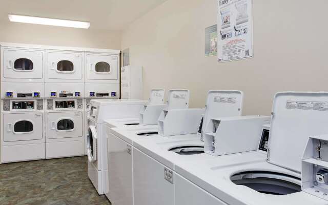 WoodSpring Suites Richmond Colonial Heights Fort Gregg-Adams