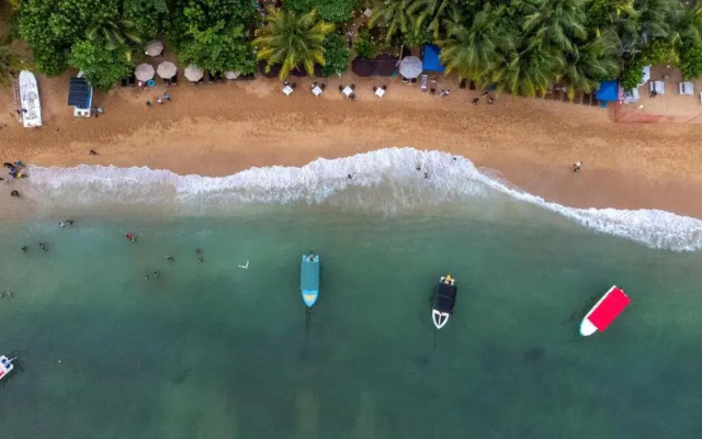 Wave Beach Resort Unawatuna