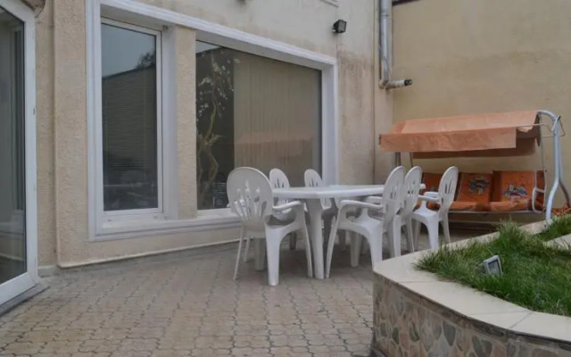 American University Villa