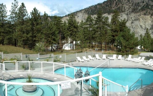 KUMSHEEN Rafting Resort