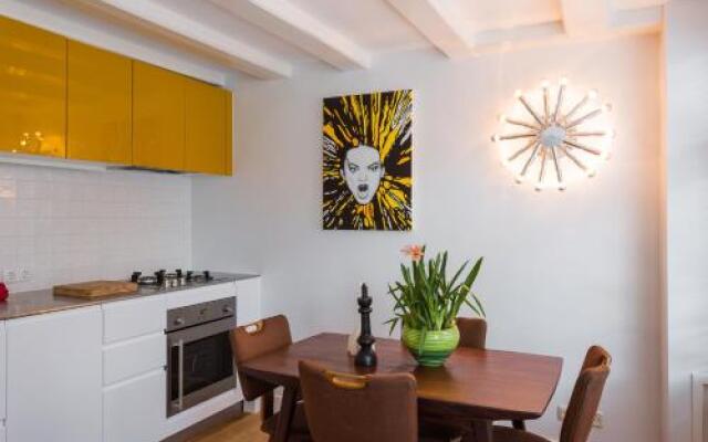 House of Arts – City Centre Apartment