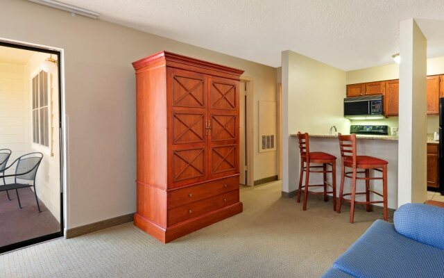 Hawthorn Suites by Wyndham San Antonio NE