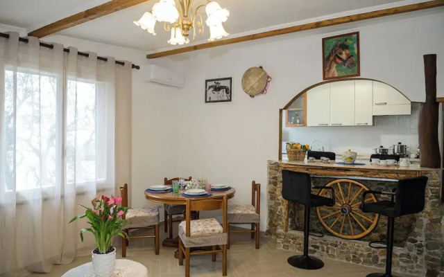 YourHome - Aury House