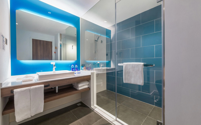 Holiday Inn Express Beijing Shijingshan Lakeview by IHG